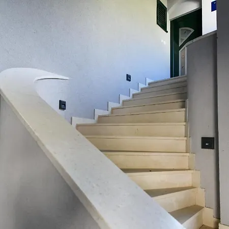 Vila Milas * Jesenice (Split-Dalmatia)