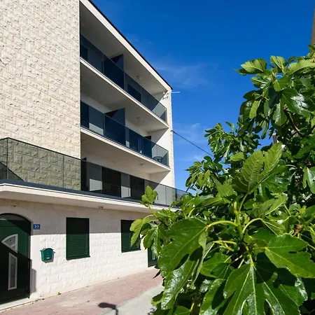 Vila Milas *